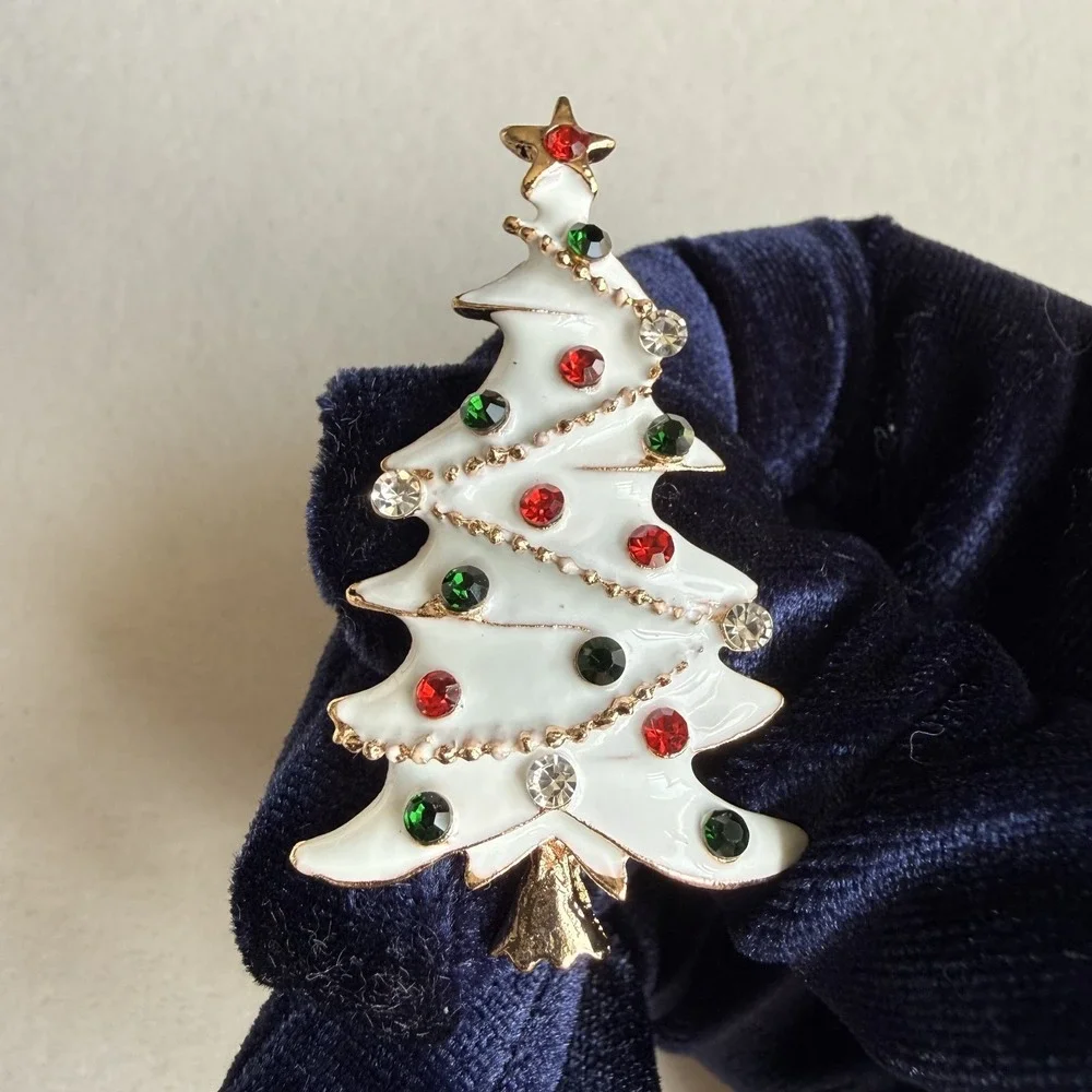 White Christmas Tree Brooch Pin Rhinestone Enamel Gold Tone Holiday Jewelry Gift